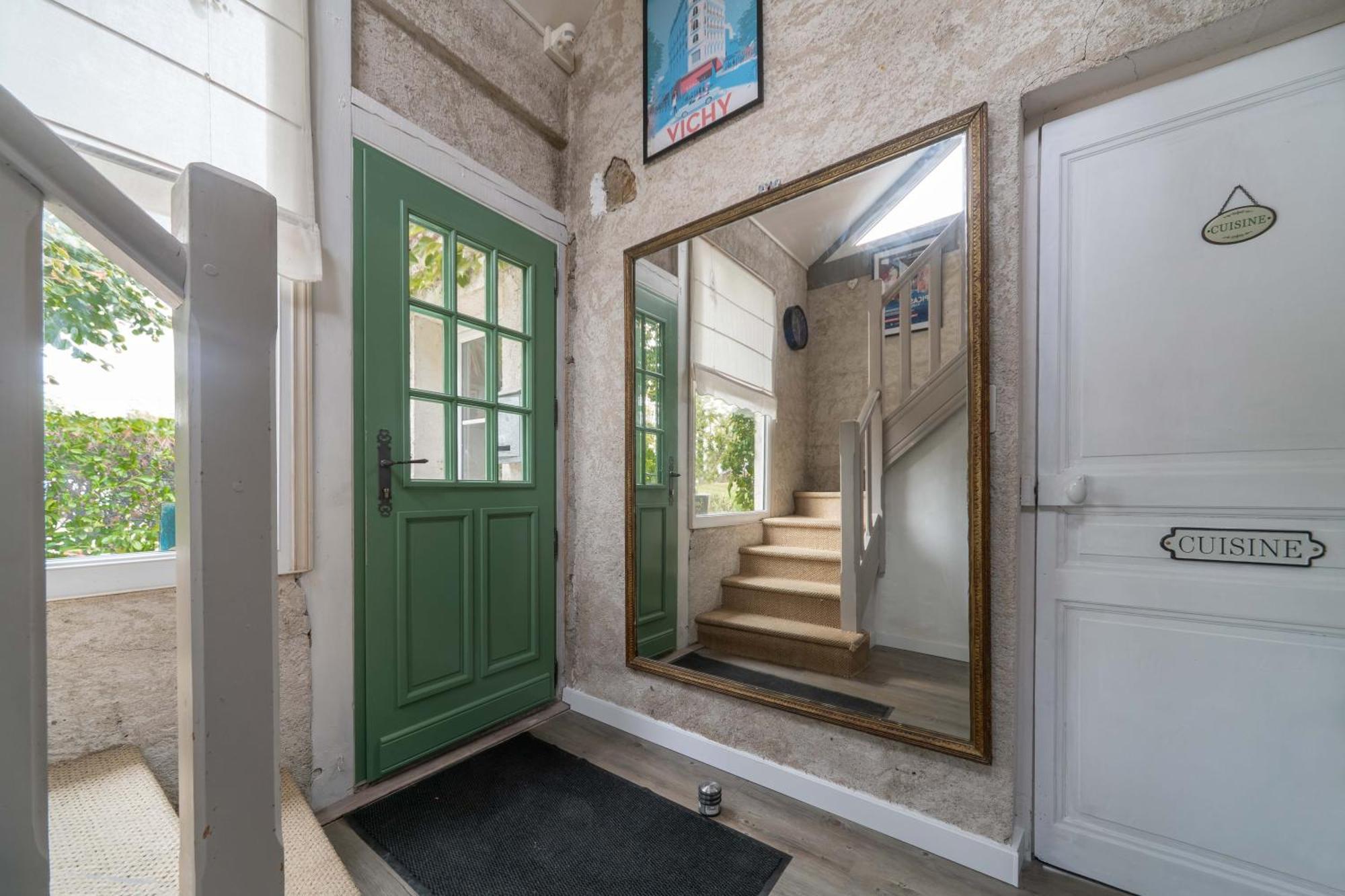 Grande Maison Creuzier - Villa 3 Chambres Et Jardin Екстериор снимка